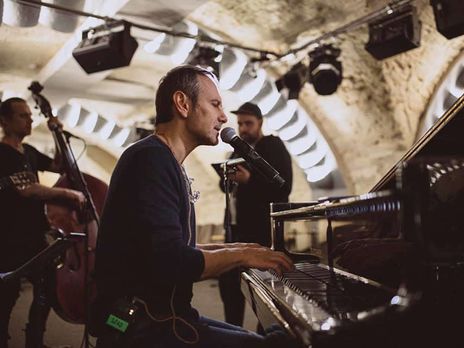 ﻿Пісня групи 