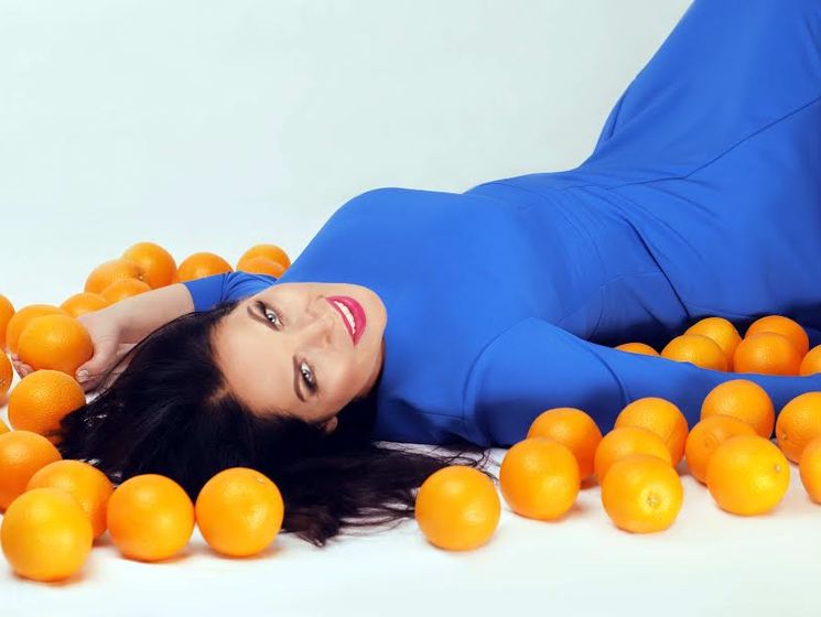 Влада Литовченко стала соавтором коллекции одежды Vlada Litovchenko with Cat Orange