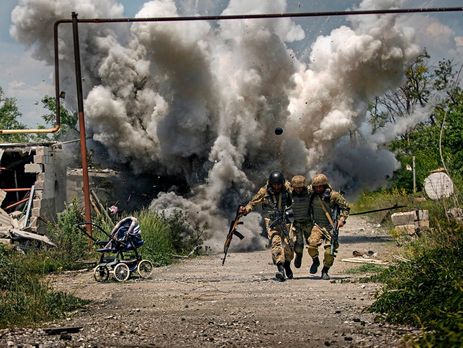 Взрывы в небе. Военный фотограф Муравский опубликовал кадры боев в зоне АТО. Фоторепортаж