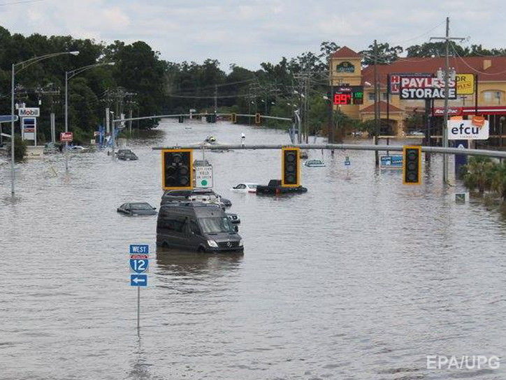 Жертвами наводнения в американском штате Луизиана стали уже 13 человек