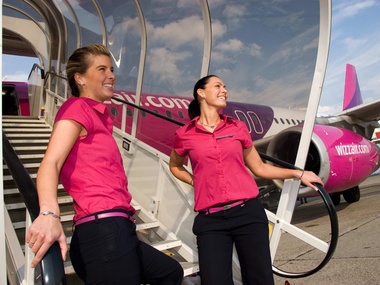 Wizz Air закрывает почти все полеты из Донецка и вводит шесть рейсов из Львова