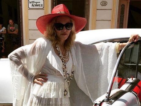 Мадонна на Кубе станцевала со своим сыном Рокко