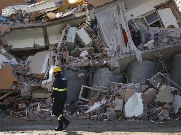 Число жертв землетрясения в Албании возросло до 39 