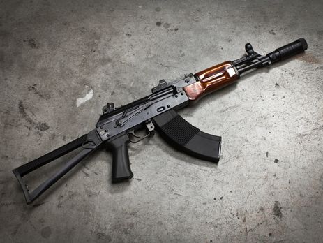 Прокуратура: Львовянин пересылал в США магазины для автоматов Калашникова