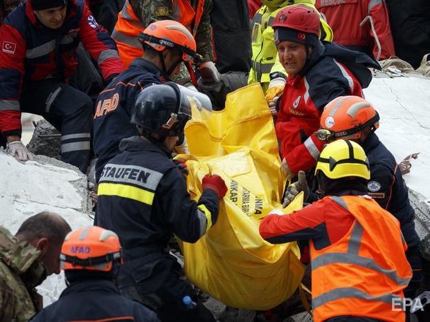 Число жертв землетрясения в Албании достигло 49 