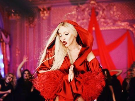 Полякова разбила награду 