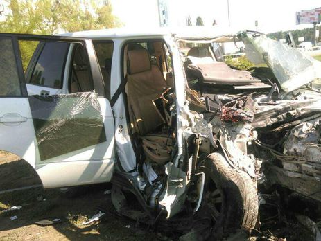 Полиция: Водитель пытался подкупить киевских патрульных, а потом – врезался в столб