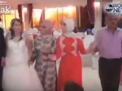 В интернете опубликован момент взрыва на свадьбе в Турции. Видео