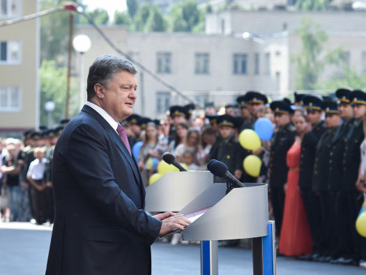 Порошенко: После провозглашения декларации Независимости в Киев примчалась делегация из РФ &ndash; за Крымом и Донбассом