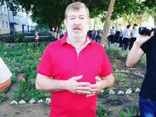 Кандидат в Госдуму в эфире федерального канала предложил отправить Путина в дурдом, на кол или объявить ему импичмент. Видео