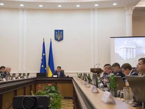 Кабмин отправил в отставку замминистра финансов и назначил нового замминистра соцполитики