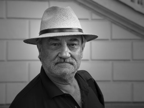 Памятник Ступке на Байковом кладбище и выставку 