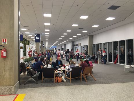 Рейсы российских спортсменов из Рио задерживают на несколько часов из-за огромной матрешки – СМИ