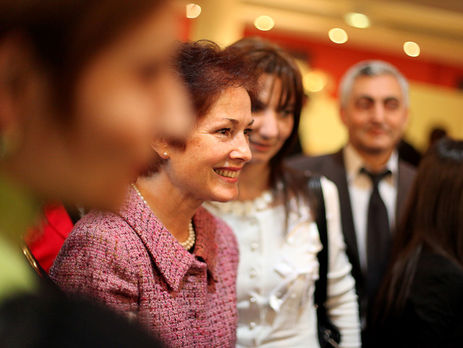 Дочь советских эмигрантов, эксперт по 