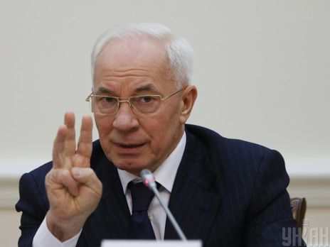 Азаров: Янукович, звісно, міг розпустити руки