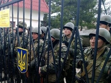 Тымчук: Украинские войска в Крыму массово прекращают сопротивление