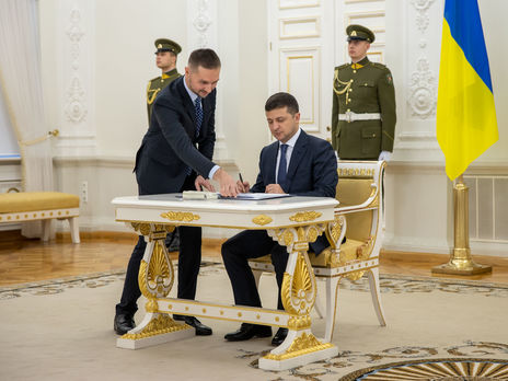 Амнистия, обмен пленными и “особый статус” Донбасса. Что Зеленский, Путин, Меркель и Макрон будут обсуждать на саммите “Нормандской четверки”