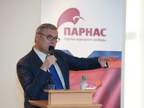 Во время предвыборных дебатов на российском федеральном канале ведущие 