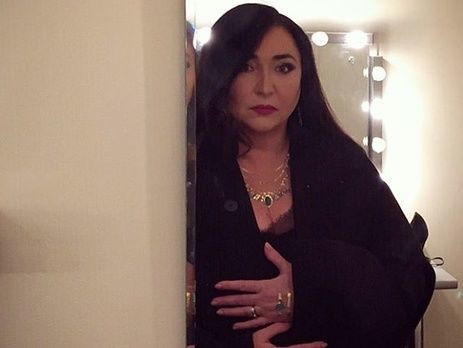 Лолита спела в московском метро