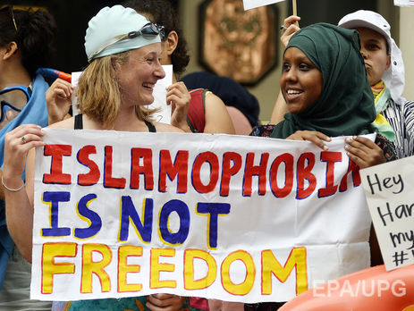 Высший админсуд Франции отменил запрет на ношение буркини