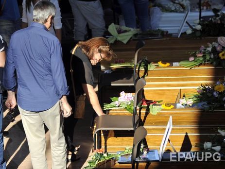 Число жертв землетрясения в Италии выросло до 290