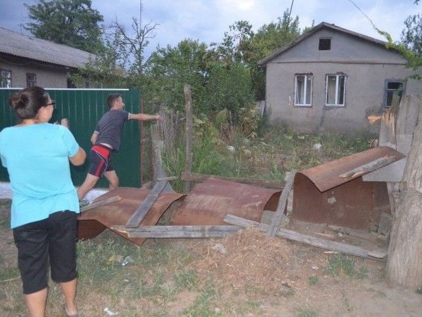 В связи с убийством 8-летней девочки ромы согласились покинуть село в Одесской области