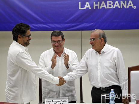 FARC объявила перемирие с властями Колумбии после 52 лет боевых действий