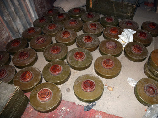 В Донецкой области полиция во время недельного рейда изъяла 35 противотанковых мин, 17 гранат и 2,5 тыс. патронов