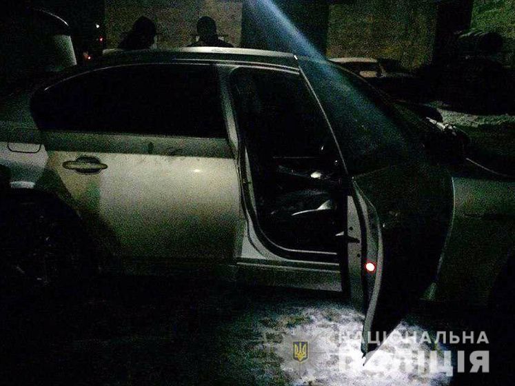 В Донецкой области злоумышленники открыли стрельбу по авто – полиция