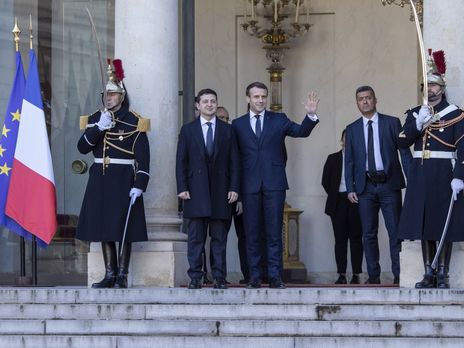 Зеленский прибыл в Елисейский дворец для участия в нормандской встрече