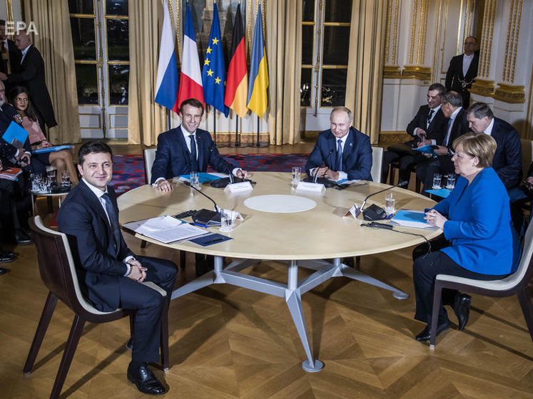 ﻿Лідери країн "Нормандської четвірки" сіли за стіл переговорів уперше за три роки. Відео