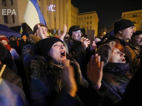 Активисты заявили, что сворачивают лагерь возле Офиса президента Украины. Зеленский не пересек 