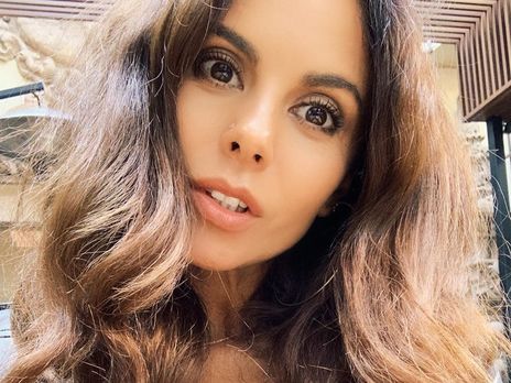 Каменских в белье сделала селфи в туалете