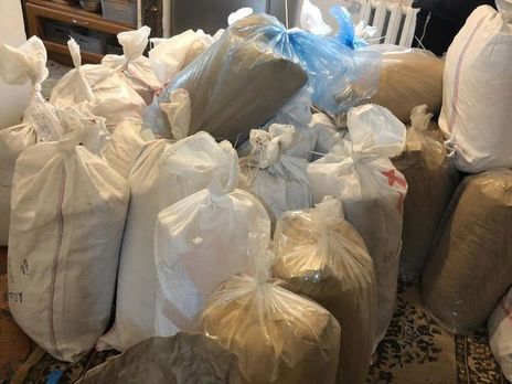 В Харьковской области у супружеской пары изъяли почти 800 кг наркотической смеси – полиция