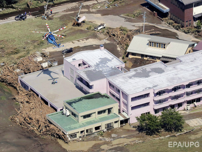 Жертвами тайфуна "Лайонрок" в Японии стали 10 человек
