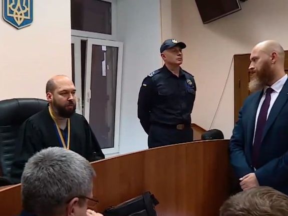 ﻿Адвокати підозрюваного в убивстві Шеремета Антоненка заявили про відвід судді
