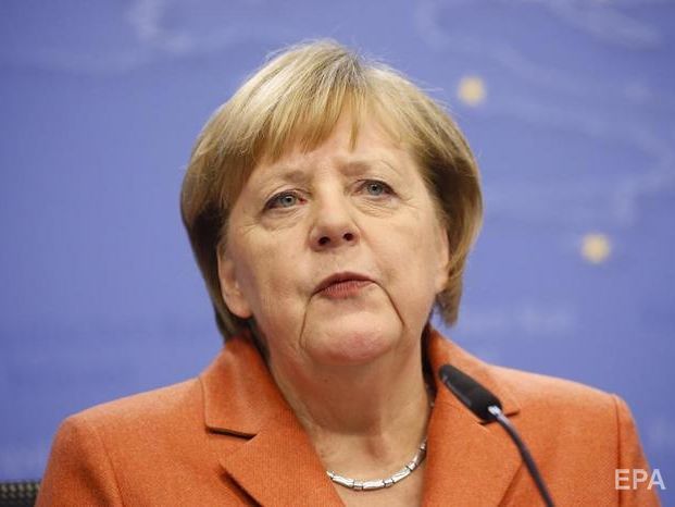 Меркель заявила, что снимать санкции с России еще рано