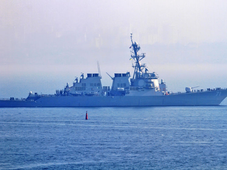Американский эсминец USS Ross вошел в акваторию Черного моря