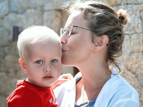 Собчак вместе с сыном побывала на детском празднике