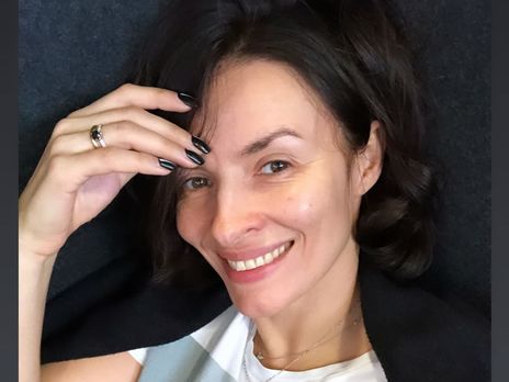 Мейхер показала прогулку с дочерьми