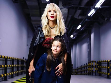 Loboda опубликовала архивное фото со старшей дочерью