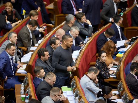 Рада в первом чтении поддержала законопроект о приведении воинских званий ВСУ к стандартам НАТО