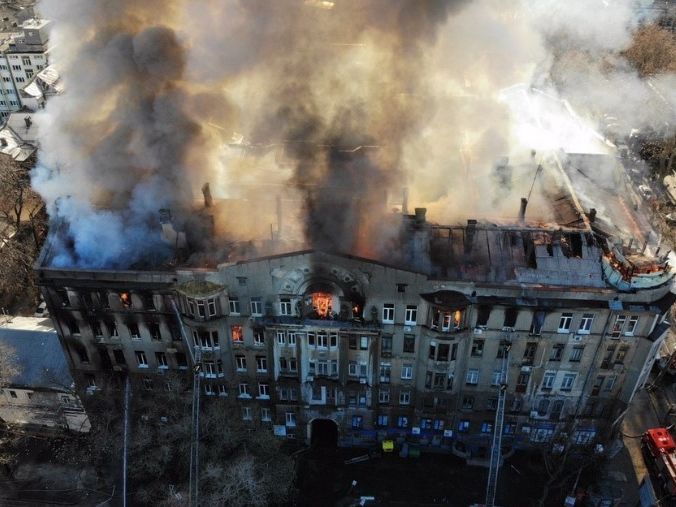 В Кабмине назвали основную версию пожара в одесском колледже