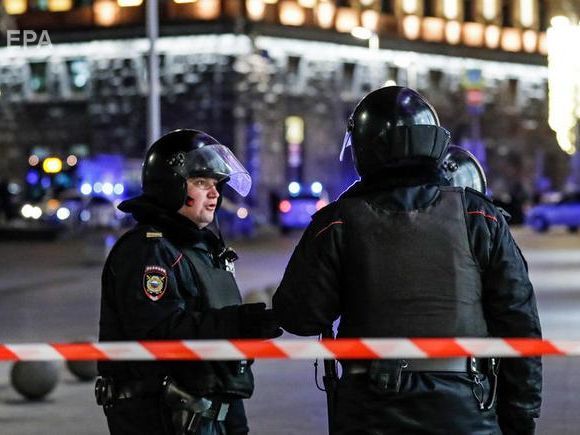 Количество погибших в результате стрельбы возле здания ФСБ в Москве увеличилось до двух