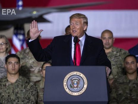 ﻿Трамп наказав затримати військову допомогу Україні за годину після дзвінка Зеленському – Bloomberg