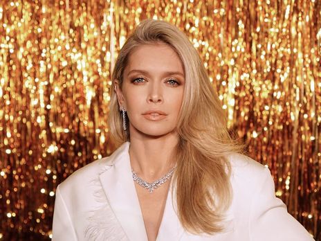 ﻿Брежнєва показала маму і сестер