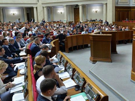 ﻿У грудні вісім нардепів пропустили 90% голосувань – Комітет виборців