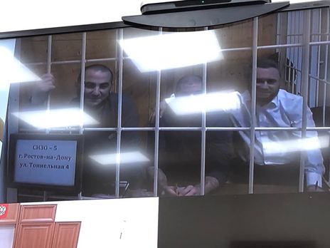 Засуджені кримські татари брали участь у засіданні за допомогою відеозв'язку