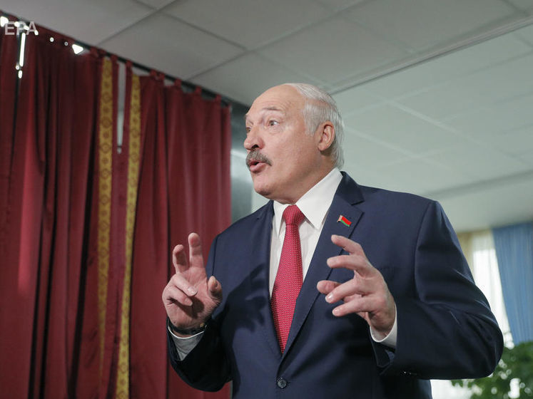 ﻿Лукашенко повідомив, що домовився з Путіним не порушувати питання про єдині парламент і уряд