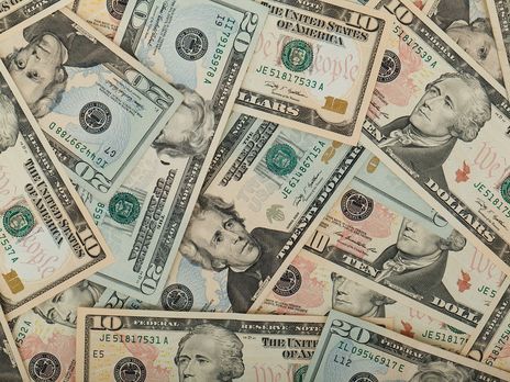 НБУ за один день выкупил с рынка рекордные $700 млн